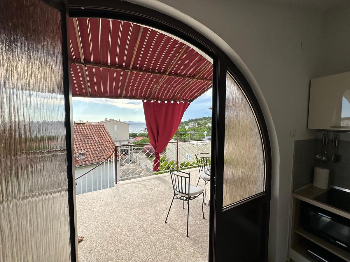 Villa Lorenta Apartments Primošten Екстериор снимка