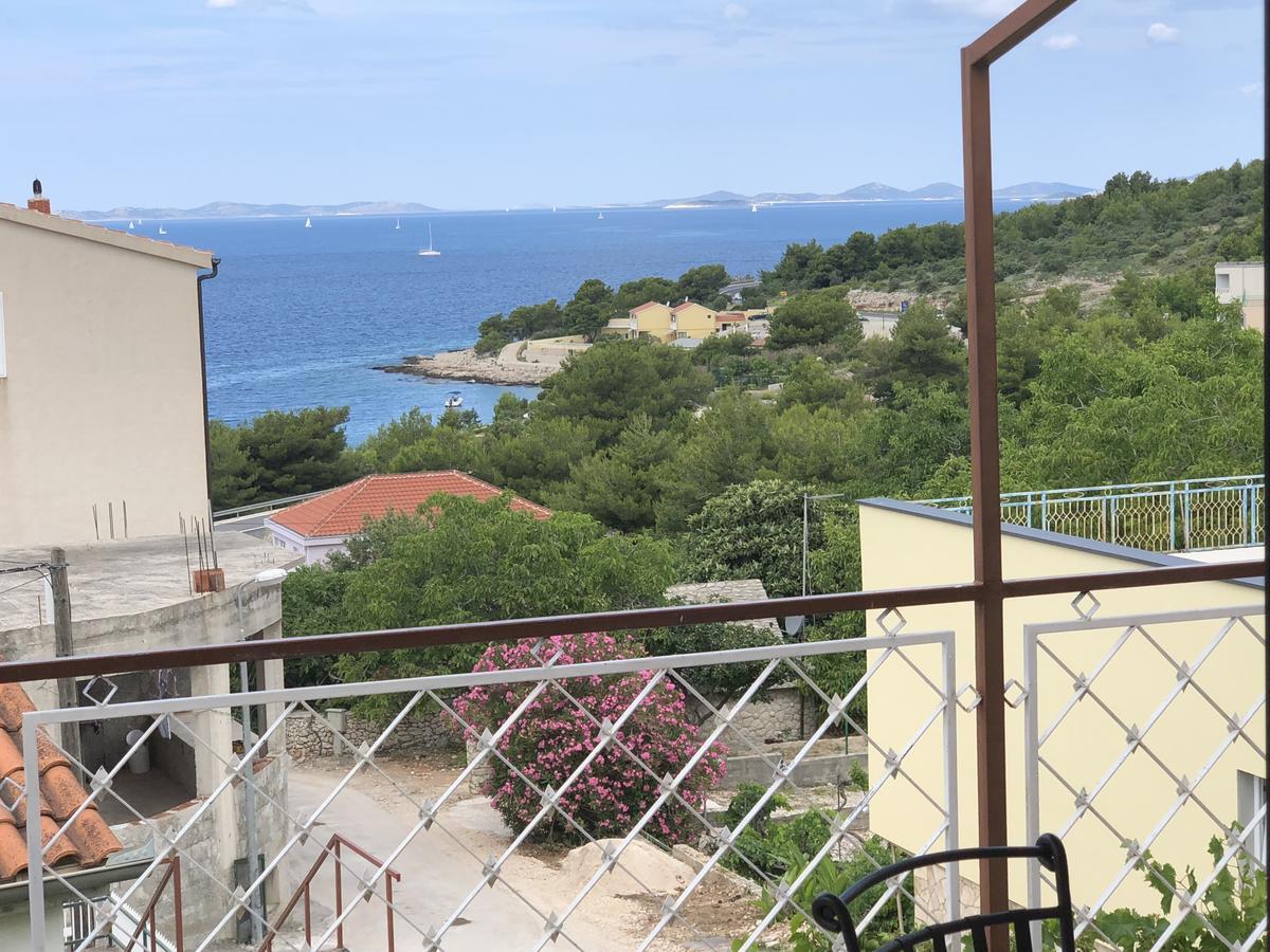 Villa Lorenta Apartments Primošten Екстериор снимка