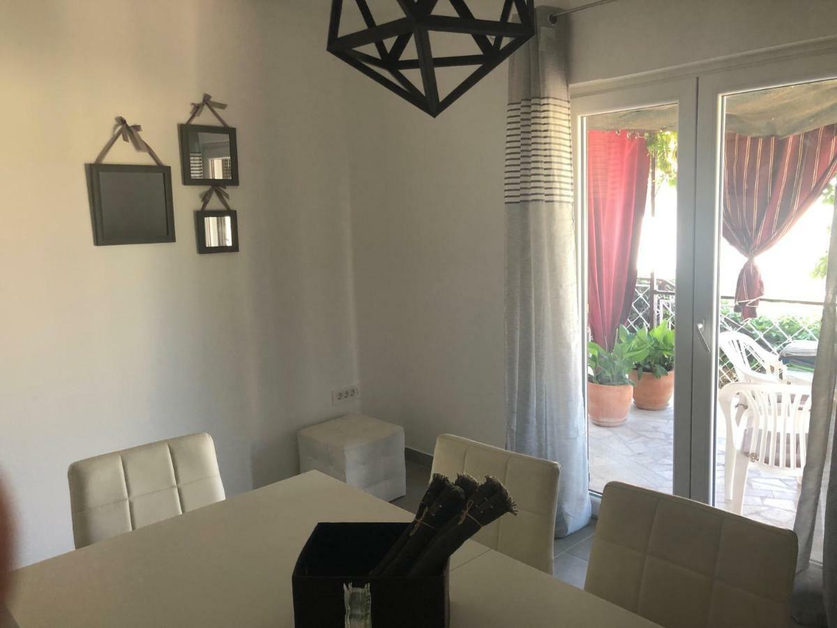 Villa Lorenta Apartments Primošten Екстериор снимка